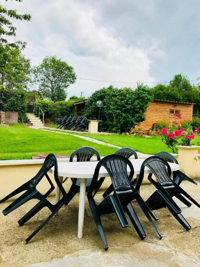 les gites de la maison lierue Thiron-Gardais Extérieur photo