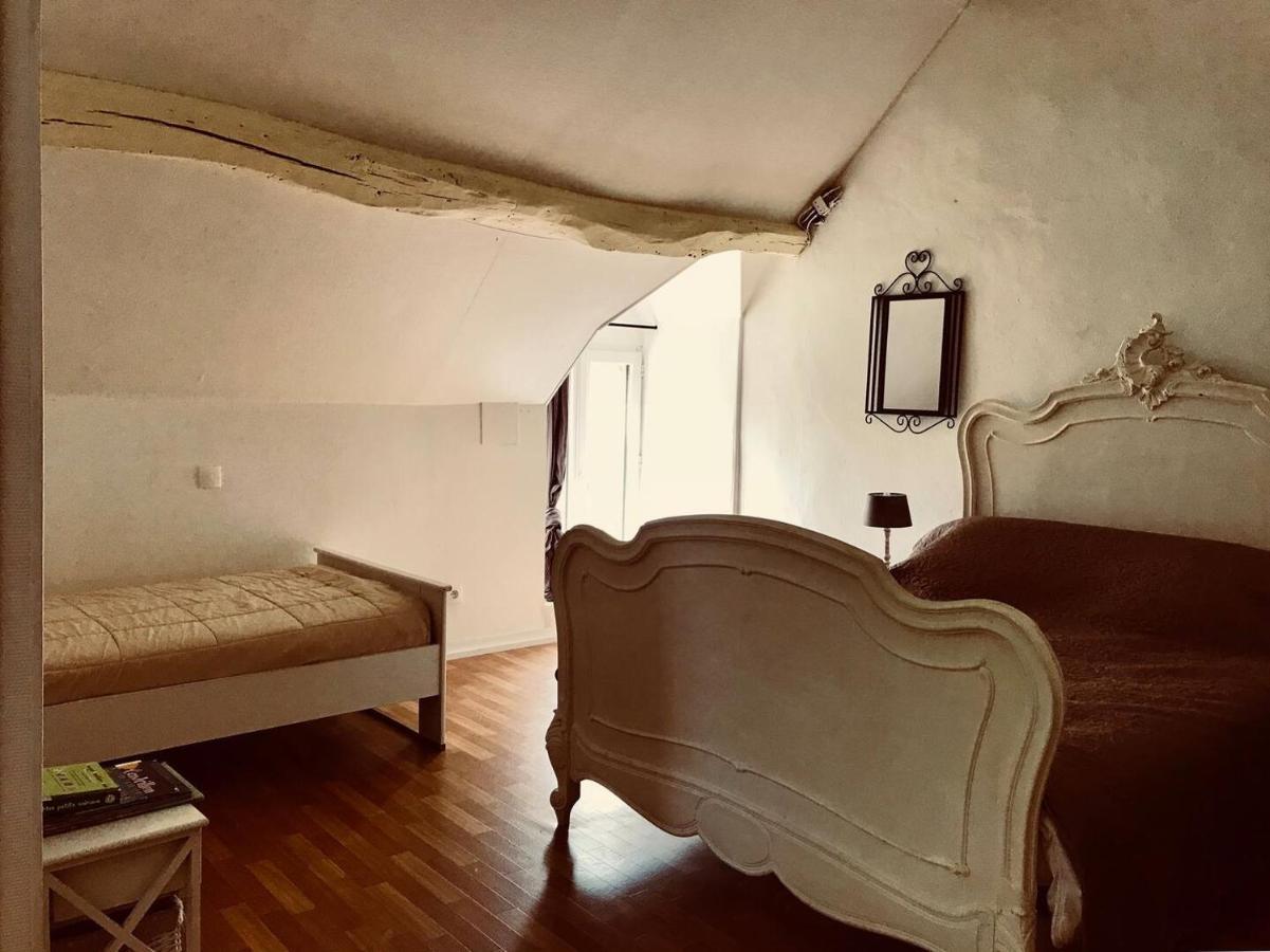 les gites de la maison lierue Thiron-Gardais Extérieur photo